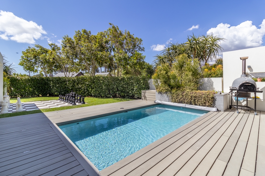 4 Bedroom Property for Sale in Pearl Valley at Val de Vie Western Cape